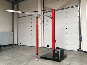 AXYSTO | Mobile solution for handling boxes - bags | solution mobile pour la manipulation de sacs, boites,.. | Mobile oplossing voor hanteren van zakken - dozen | vacuum pump - lifting tube - suction cups - aluminium rails on pillar | verplaatsbaar sokkel