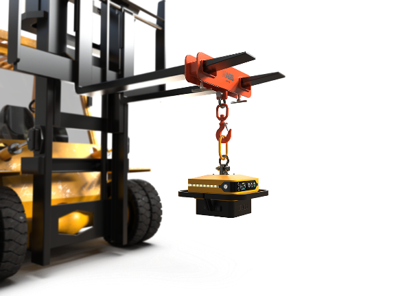 AXYSTO | EASY WAY TO HANDLE METAL SHEETS | The innovative Force Reading System automatically compares the load weight and the magnetic force, authorising the handling when in full safety conditions.  The operator can work in complete confidence.