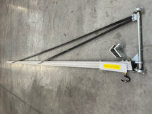 Load image into Gallery viewer, VACULEX | LHB5 - Potence légère triangulée - aluminium - 5 mètres - avec fixation
